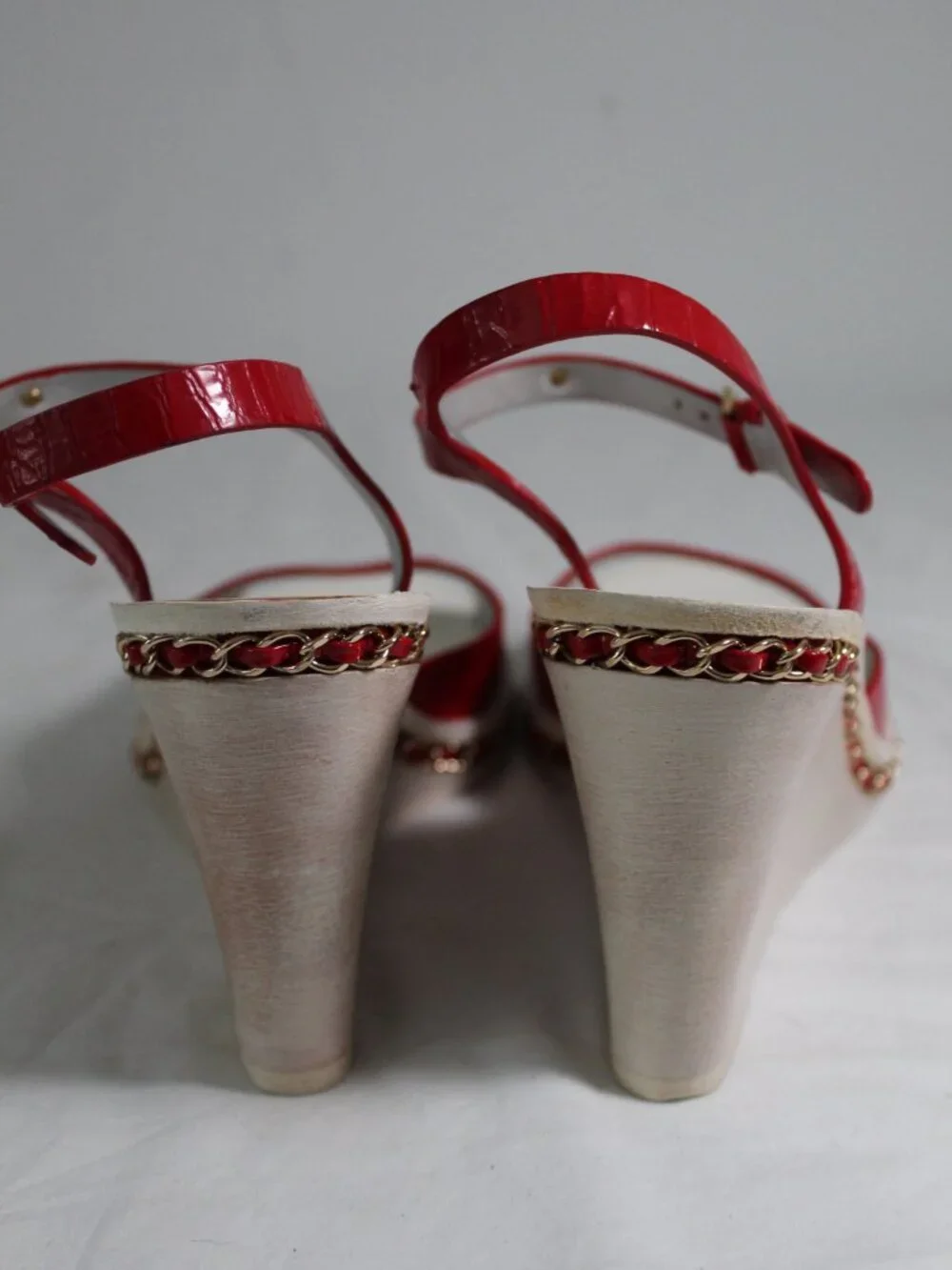 Chanel Red Croc Embossed Leather Wedge Chain Detail Ankle Strap CC Sandals 40